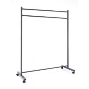 Garderoberek met 50 hangers (rek heeft wieltjes)