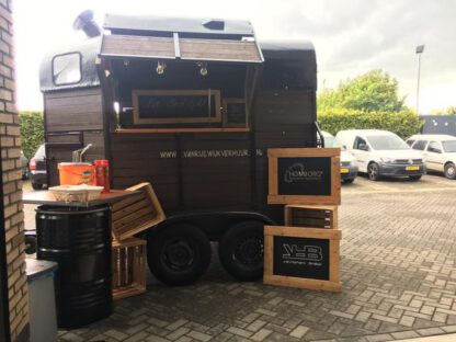 Foodtruck BAR "trailer" Zwart/Hout  Dubbelasser ingericht als Bar - Image 10