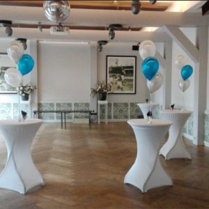 Tafeldecoratie 3 heliumballonen (incl. lint en voetje) kleur n.t.b.