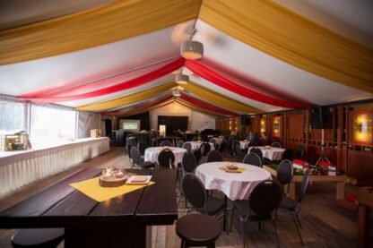 Spiegeltent decorwand Mahonie deur