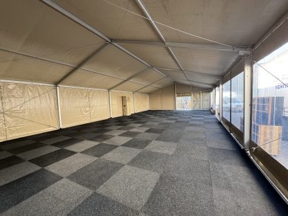Tapijttegel 1m², antractiet 100x100 (gelegd) - Afbeelding 3