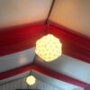 Decoratiestof Rood opgehangen in pagodetent (als een X zodat de kokers niet zichtbaar meer zijn) - Afbeelding 4