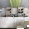 Bar steigerhout 4x0.8m met lekblad groot, achterwand en kast - Afbeelding 4