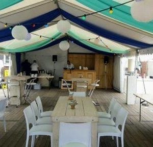 Decoratiestof licht blauw 10x1 meter zelf ophangen