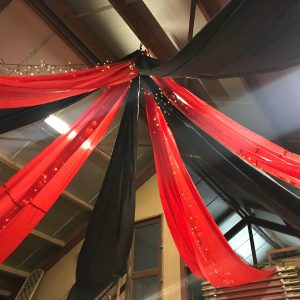 Decoratiestof Zwart 10x1 meter zelf ophangen